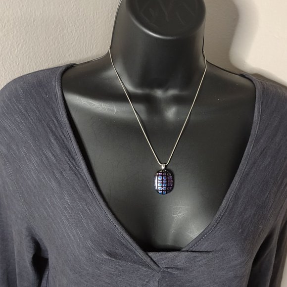 Very Awesome Colorful Plastic Necklace And Earring Set - Picture 2 of 12